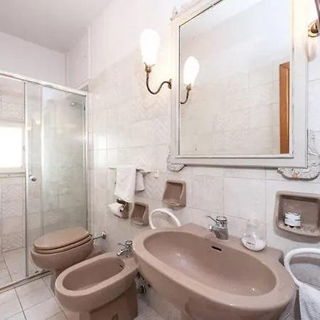 Borgo Albizi * Firenze